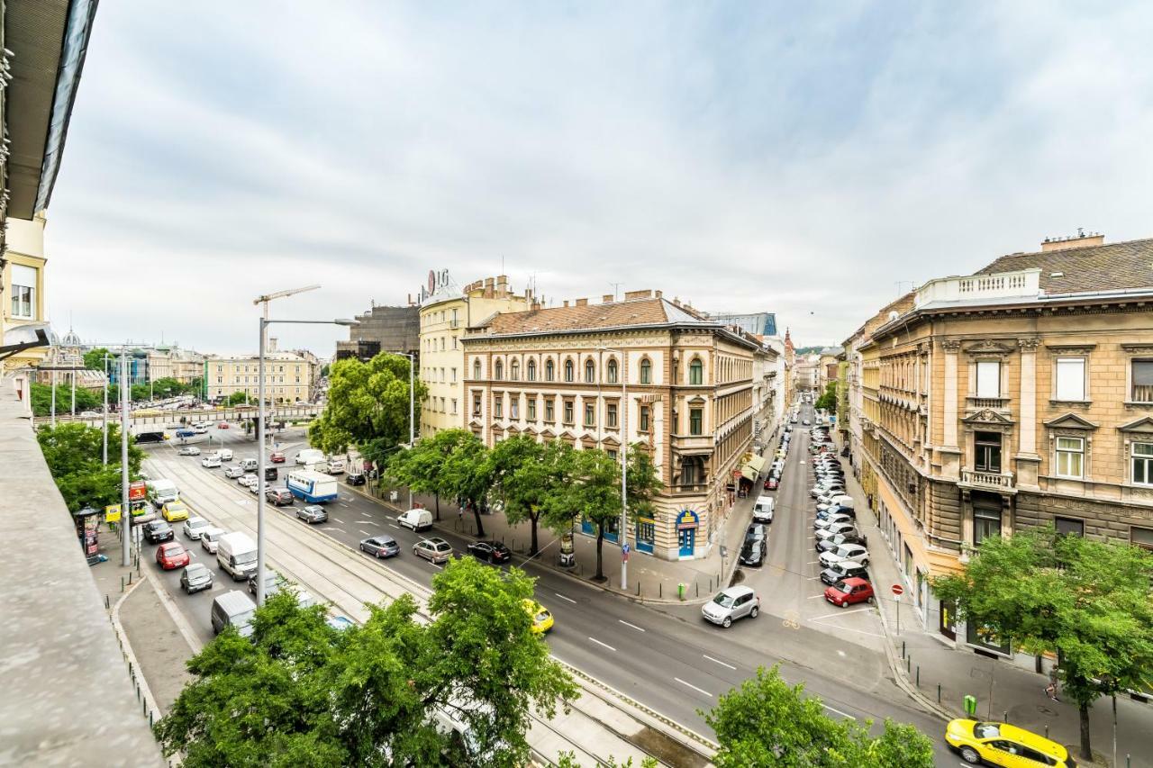 Bpr Luxe De Noir Et Blanc Apartment Budapest Eksteriør bilde