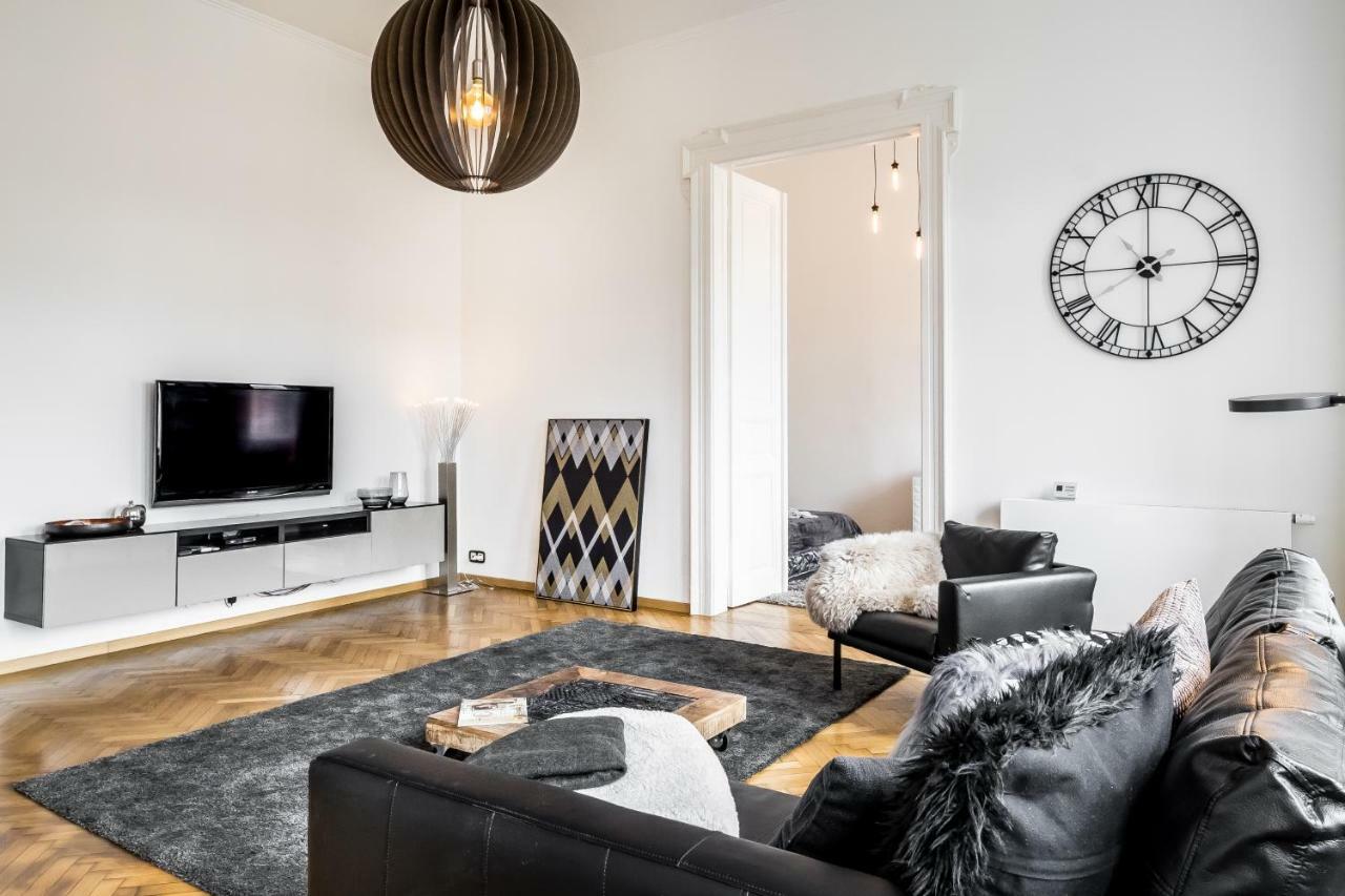 Bpr Luxe De Noir Et Blanc Apartment Budapest Eksteriør bilde